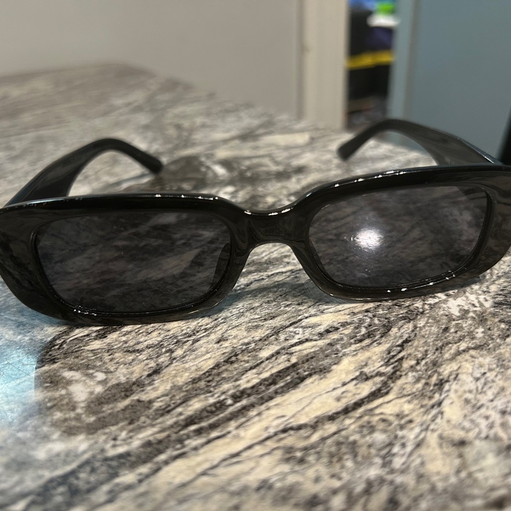 Black Rectangular Sunglasses With Dark Tinted Len… - image 5